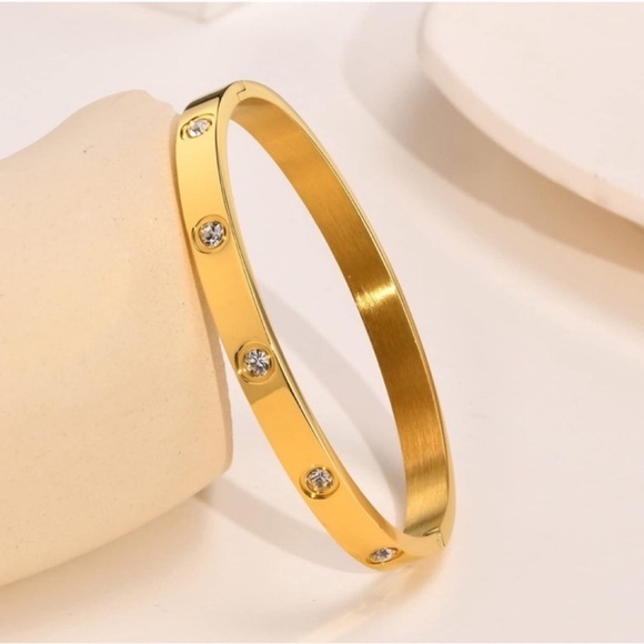 Love Crystal Bangle Bracelet Set - Picture 2 of 3